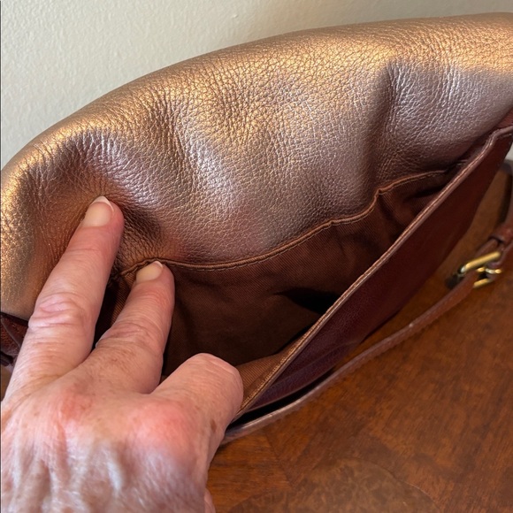 Fossil vintage Crossbody bag, leather smooth & pebbled flap/ pocket brass Hw EUC - Picture 10 of 17